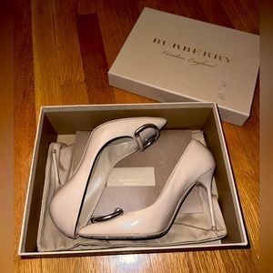 Burberry Flanagan 105 Pump